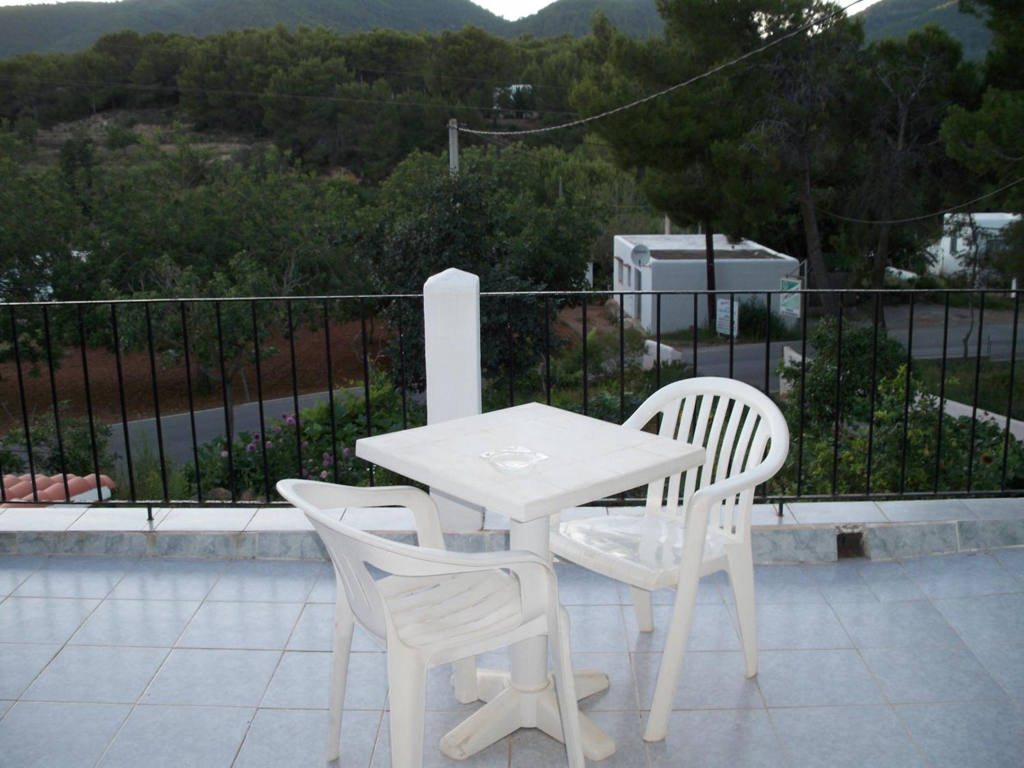 Pension Las Tres Golondrinas Playa DPlaya Des Figueral Esterno foto